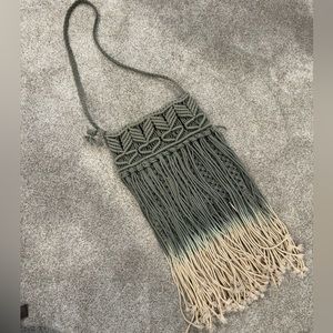 Macrame crossbody purse ombré tassel
